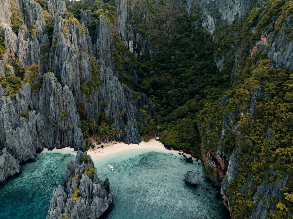 NIHI Sumba Helicopter Transfer (Independent Guide)